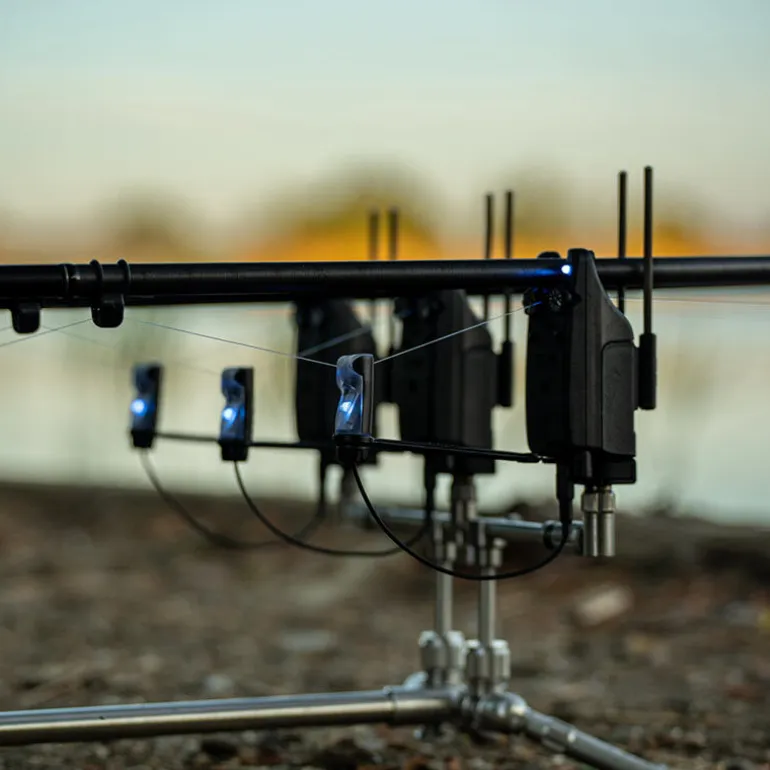 Hangers Intelligents Delkim SmartLite Presentation Set de 3 Multi-Couleurs
