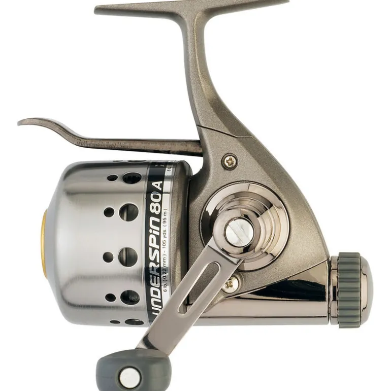 Moulinet capoté et toc carnassier daiwa underspin 80 a