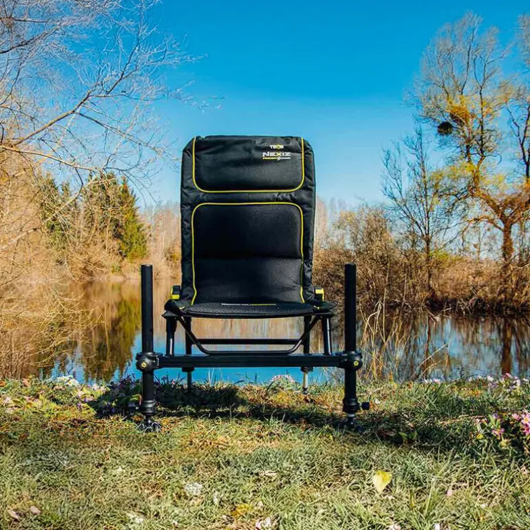 Pack Nexiz Feeder Chair + Footplate